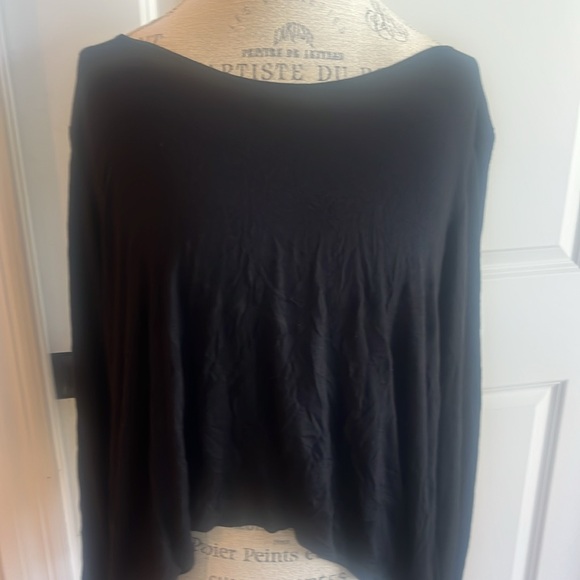 Comfy black long sleeve handkerchief boatneck top size Medium - Picture 2 of 5